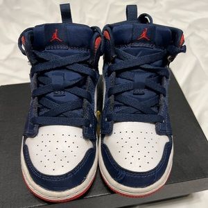 Nike Jordan 1 Mid SE white/university red 9c